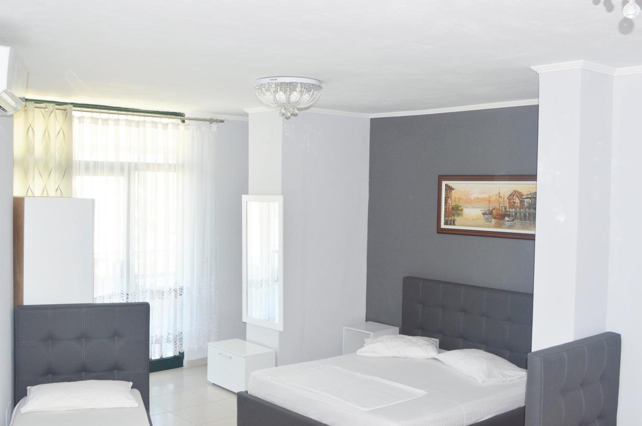 Hotel Riviera דורס מראה חיצוני תמונה