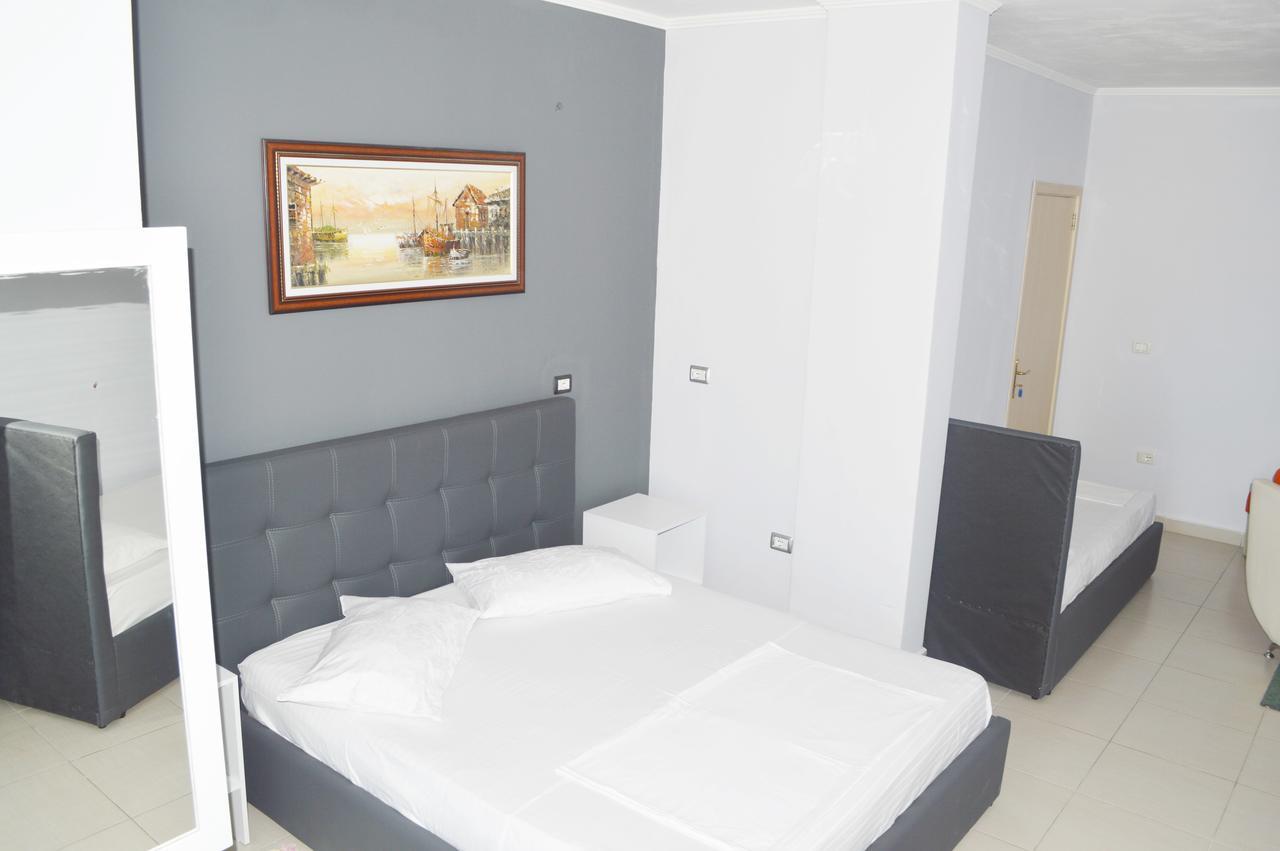 Hotel Riviera דורס מראה חיצוני תמונה